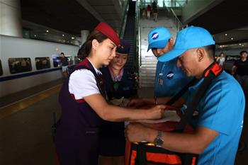 鐵路部門推出動車組列車互聯網訂餐服務