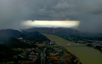 &ldquo;天窗&rdquo;